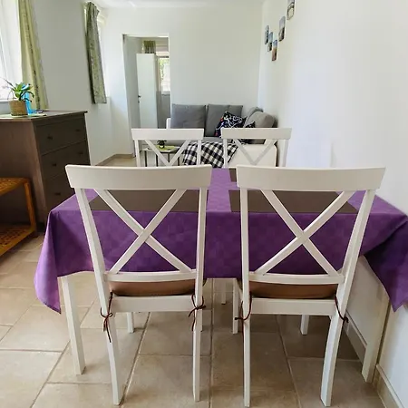The Coastal Nook Apartman *